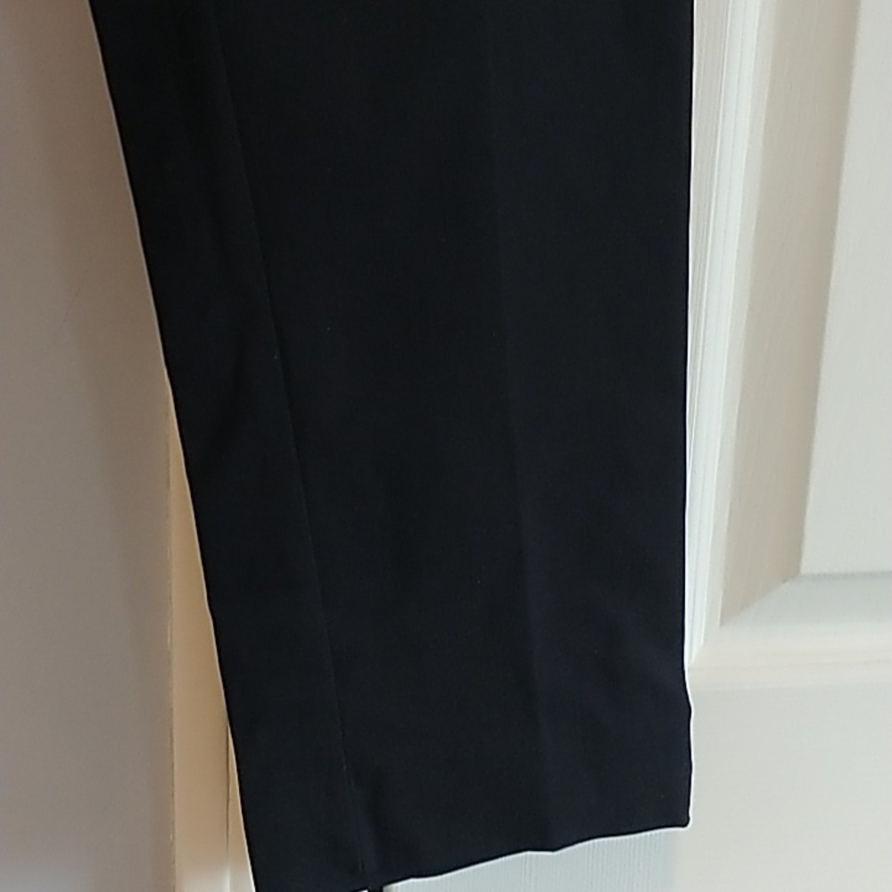 Alfani Ebony Black Capri Stretch Pants sz 0P - Picture 3 of 10